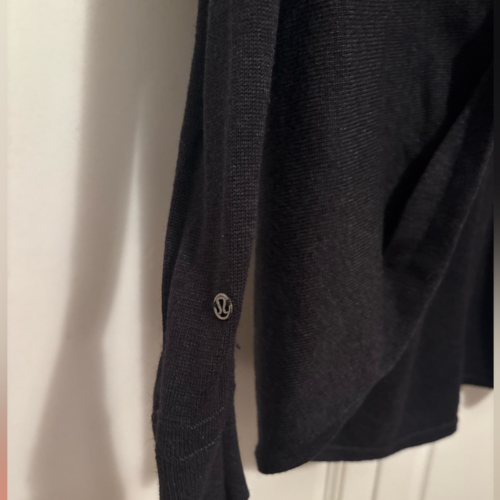 Lululemon Athletica Black Strap Detail - Picture 4 of 5